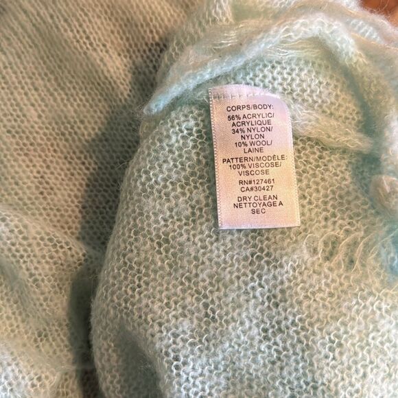 Wildfox White Label mint dice graphic lightweight shredded hem sweater. Small. - Picture 10 of 10